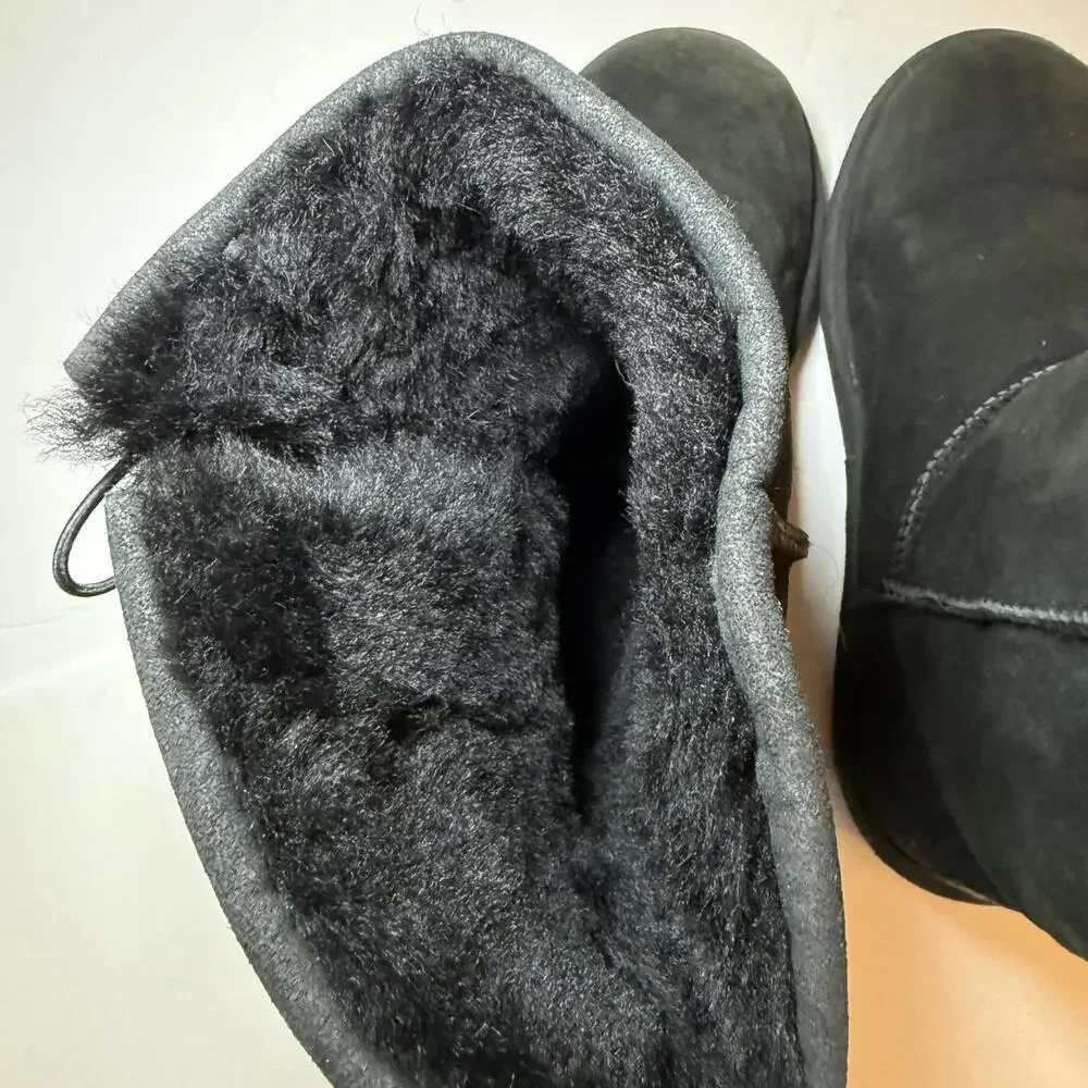 L.L.‎ BEAN Fleece Lined Black SUEDE winter boot with button side. Women Size 8 M